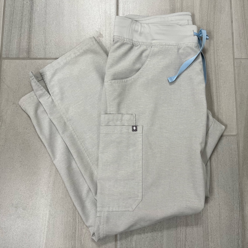 FIGS Space Grey Kade M/P